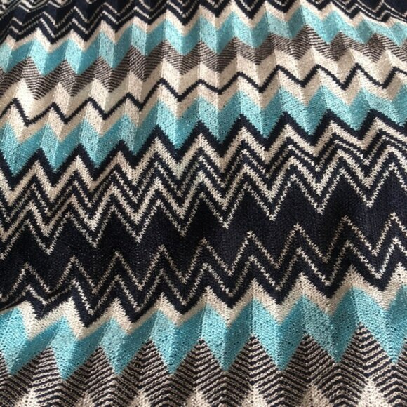 ANN TAYLOR V-Neck Sleeveless Chevron Pattern Transparent Weave Ruched Long Tank - Picture 5 of 7